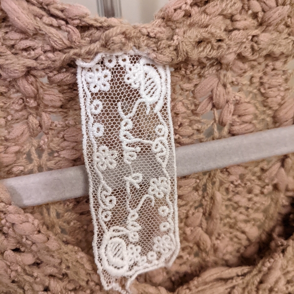 Sadie & Sage, Cropped Knit Sweater, XS - Picture 2 of 3